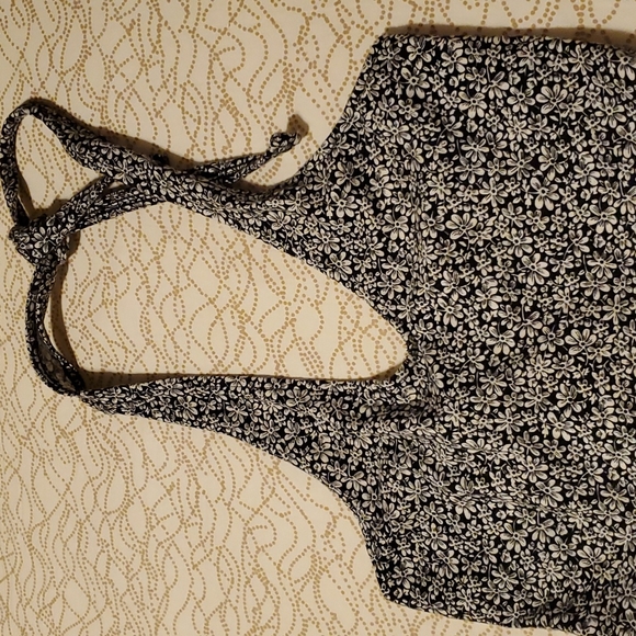 🛍Prince & Fox Floral Halter Dress, EUC, Size S - Picture 3 of 5